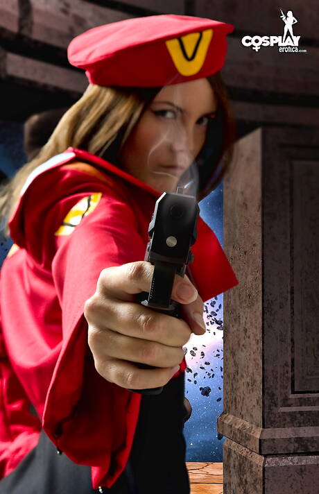 Cosplay Erotica pleased to share with you a free picture gallery with Gogo demonstrating hot body