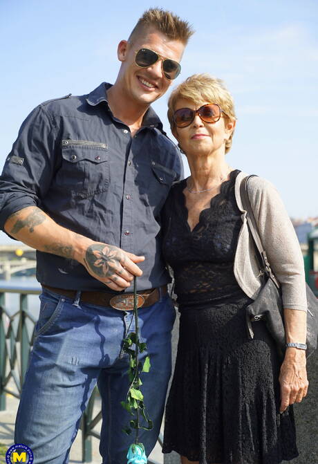 Mature NL invite you to explore xxx pictures with delightful miss in hot sex action